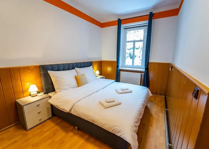 Lukas Apartments